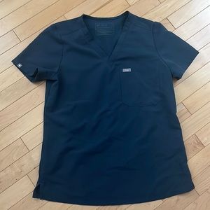 Figs Dark Harbor Scrub Top